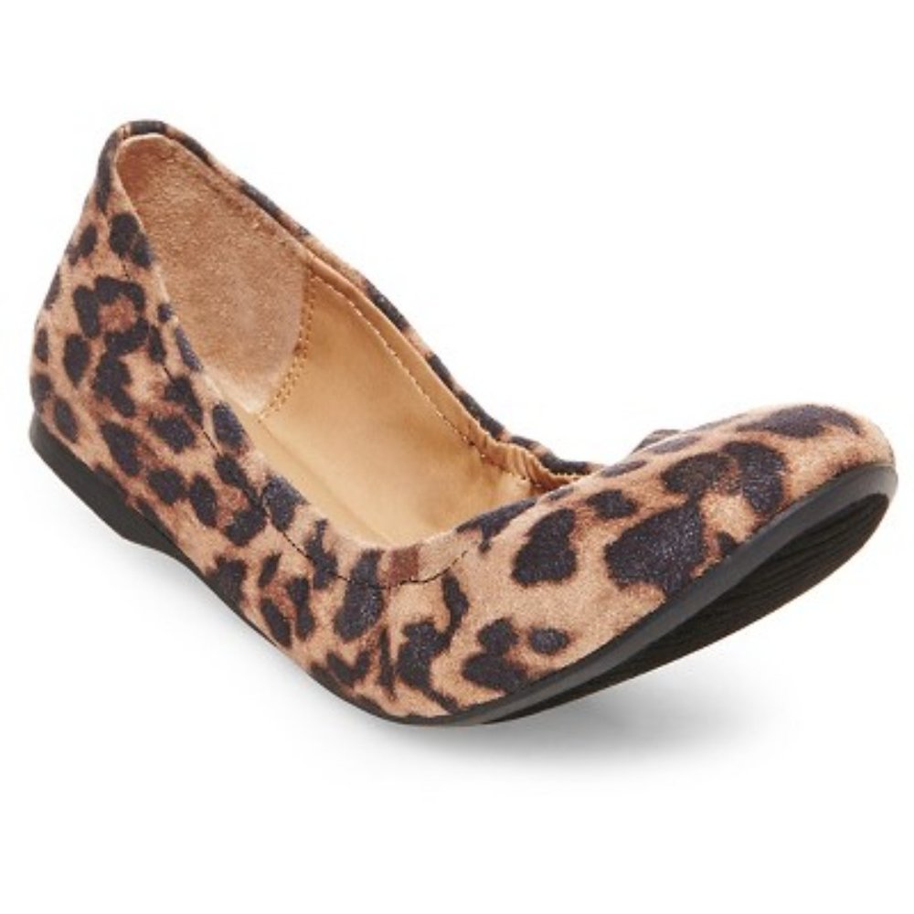 Women's Mossimo Supply Co. Ona Scrunch Ballet Flats - Leopard Size 8 Wide